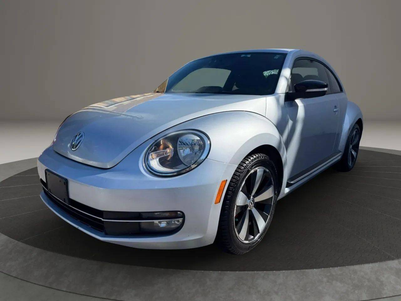 2013 Volkswagen Beetle Turbo — Hatchback — 125,310 mi — Garfield, NJ