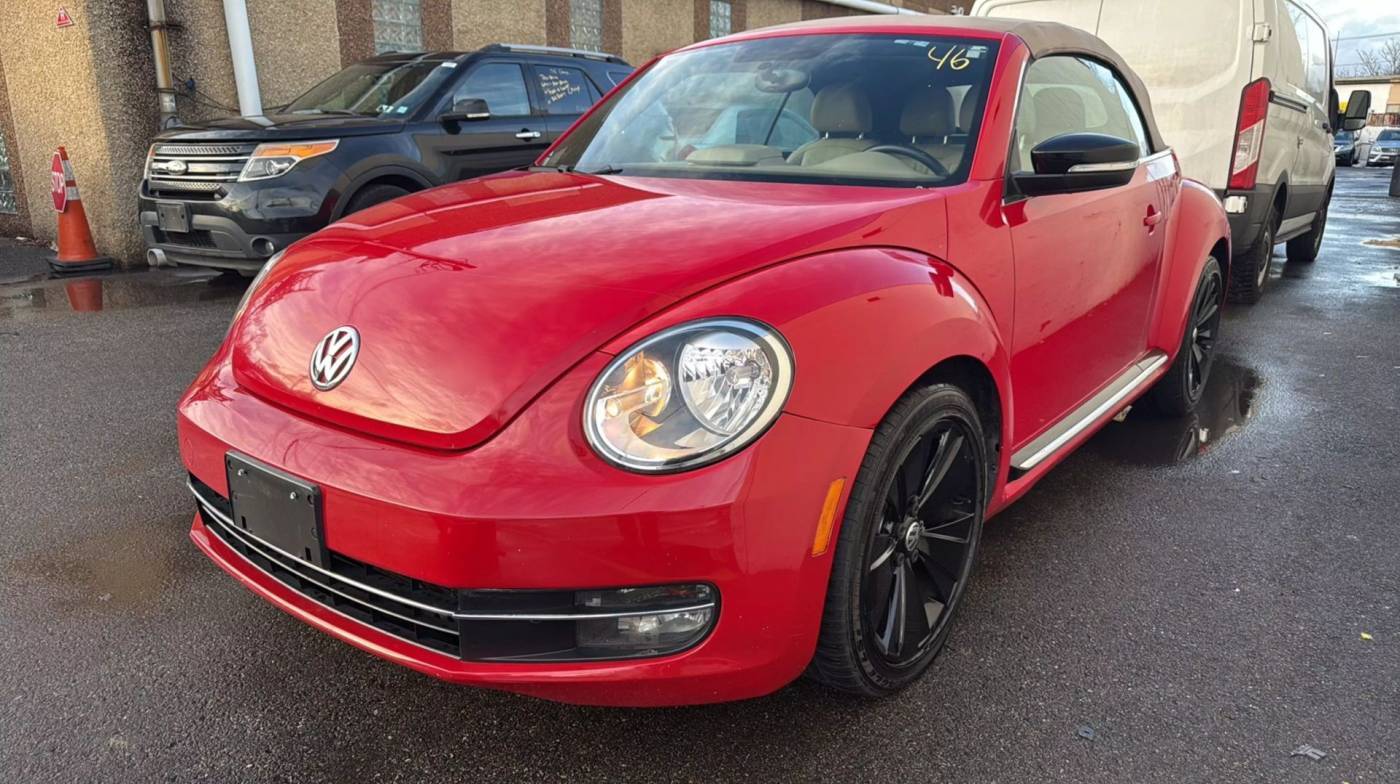 2013 Volkswagen Beetle Turbo — Convertible — 111,523 mi — Garfield, NJ