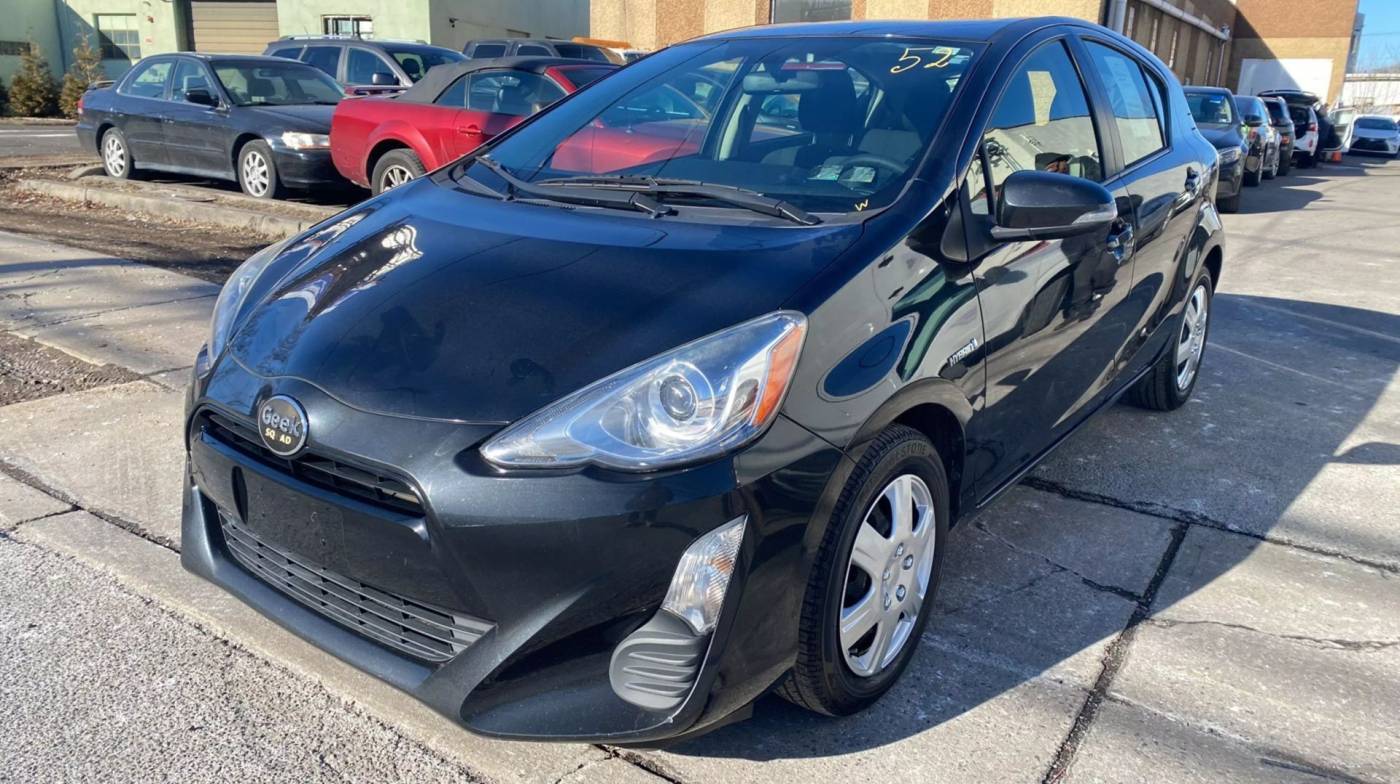 2016 Toyota Prius c Two — Hatchback — 117,788 mi — Garfield, NJ