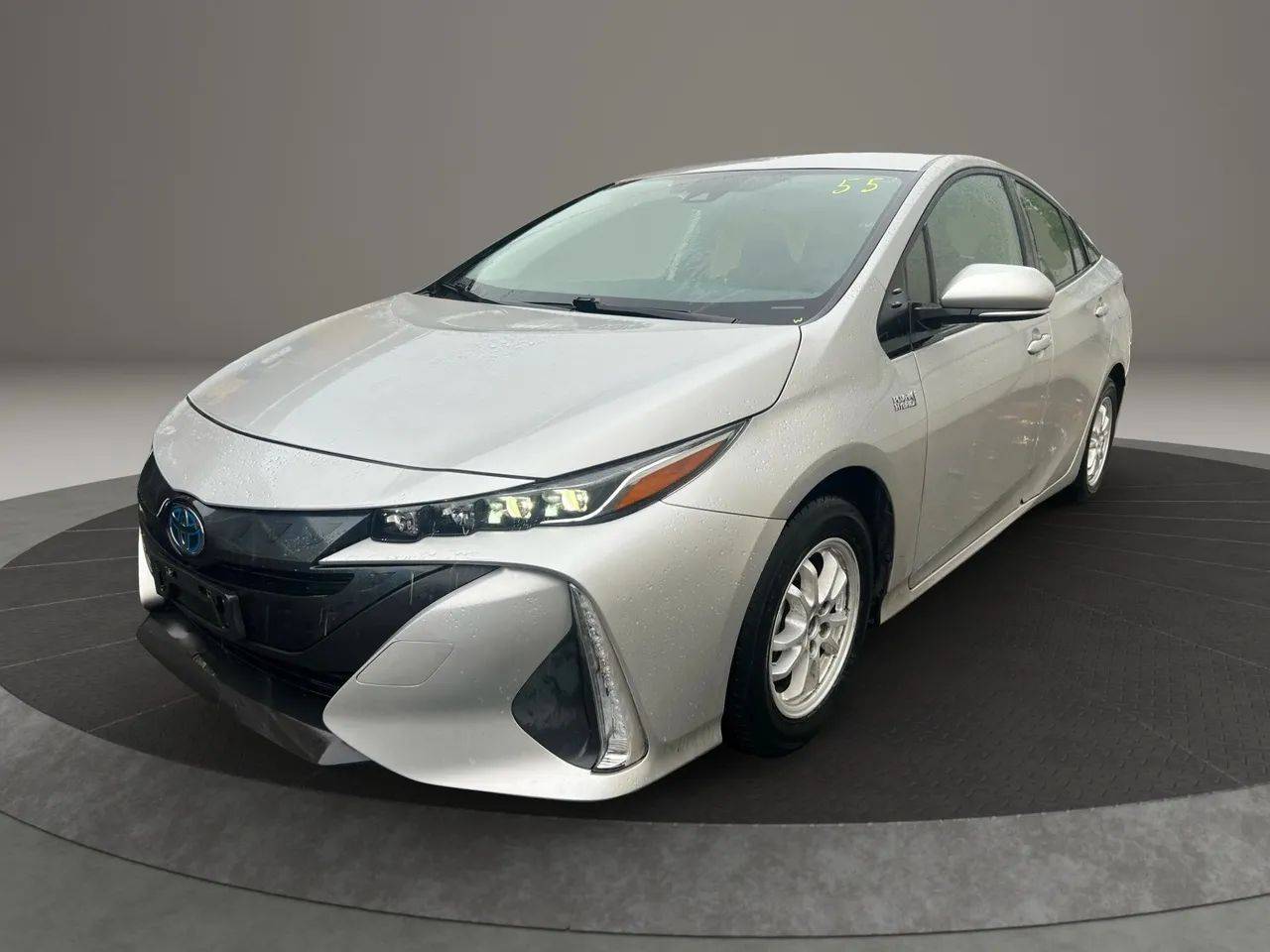 2021 Toyota Prius Prime LE — Hatchback — 111,933 mi — Garfield, NJ