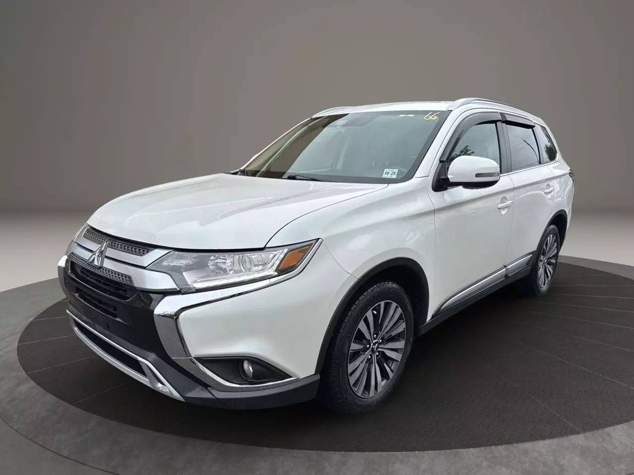 2020 Mitsubishi Outlander SE — SUV — 110,945 mi — Garfield, NJ