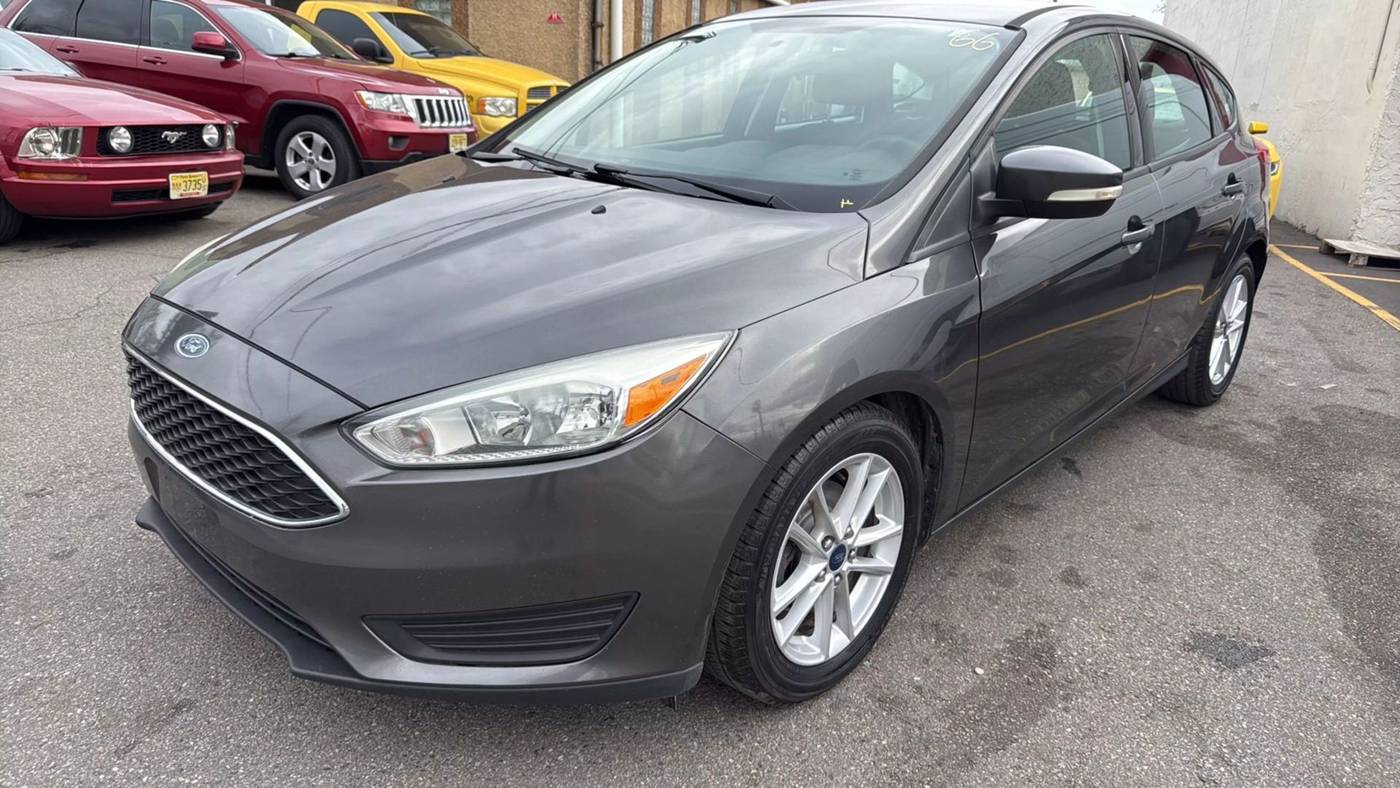 2015 Ford Focus SE — Hatchback — 111,284 mi — Garfield, NJ