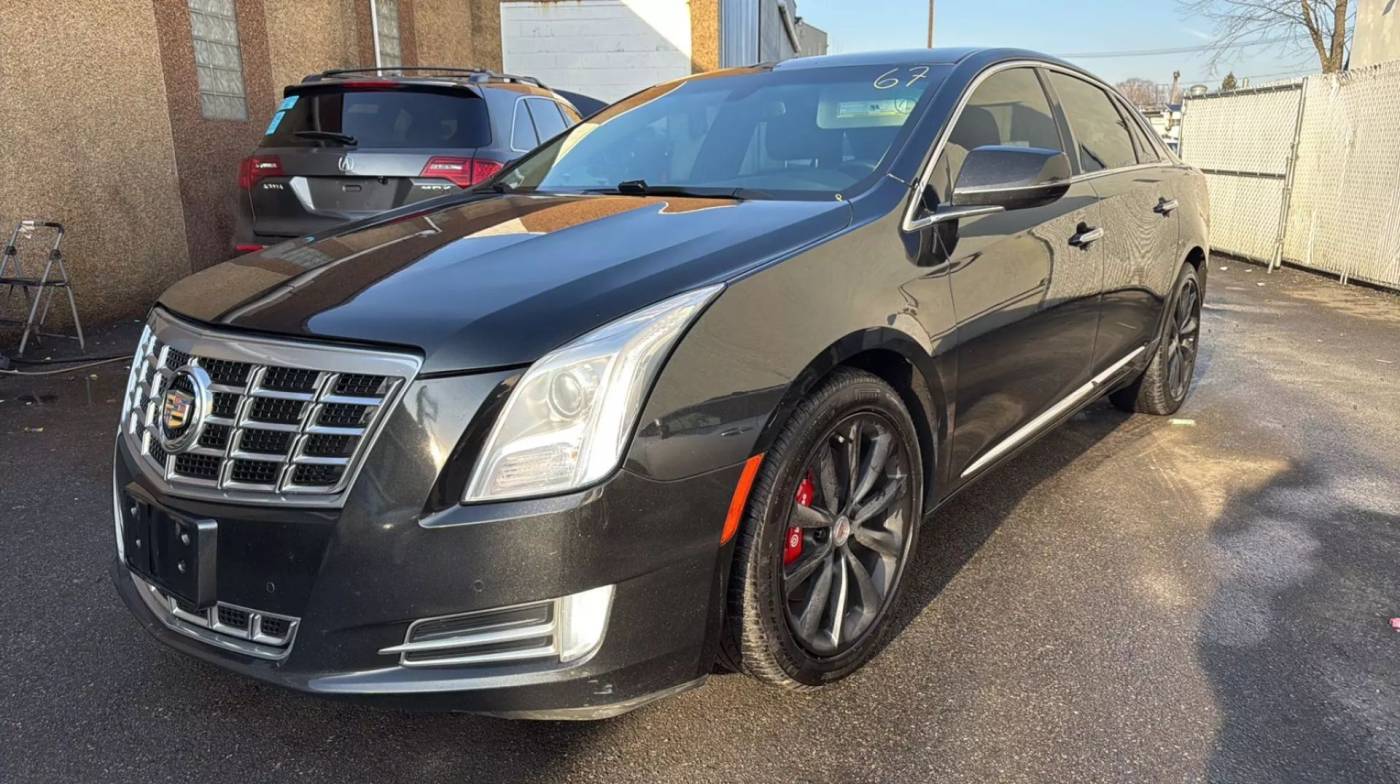 2014 Cadillac XTS Luxury — Sedan — 116,463 mi — Garfield, NJ