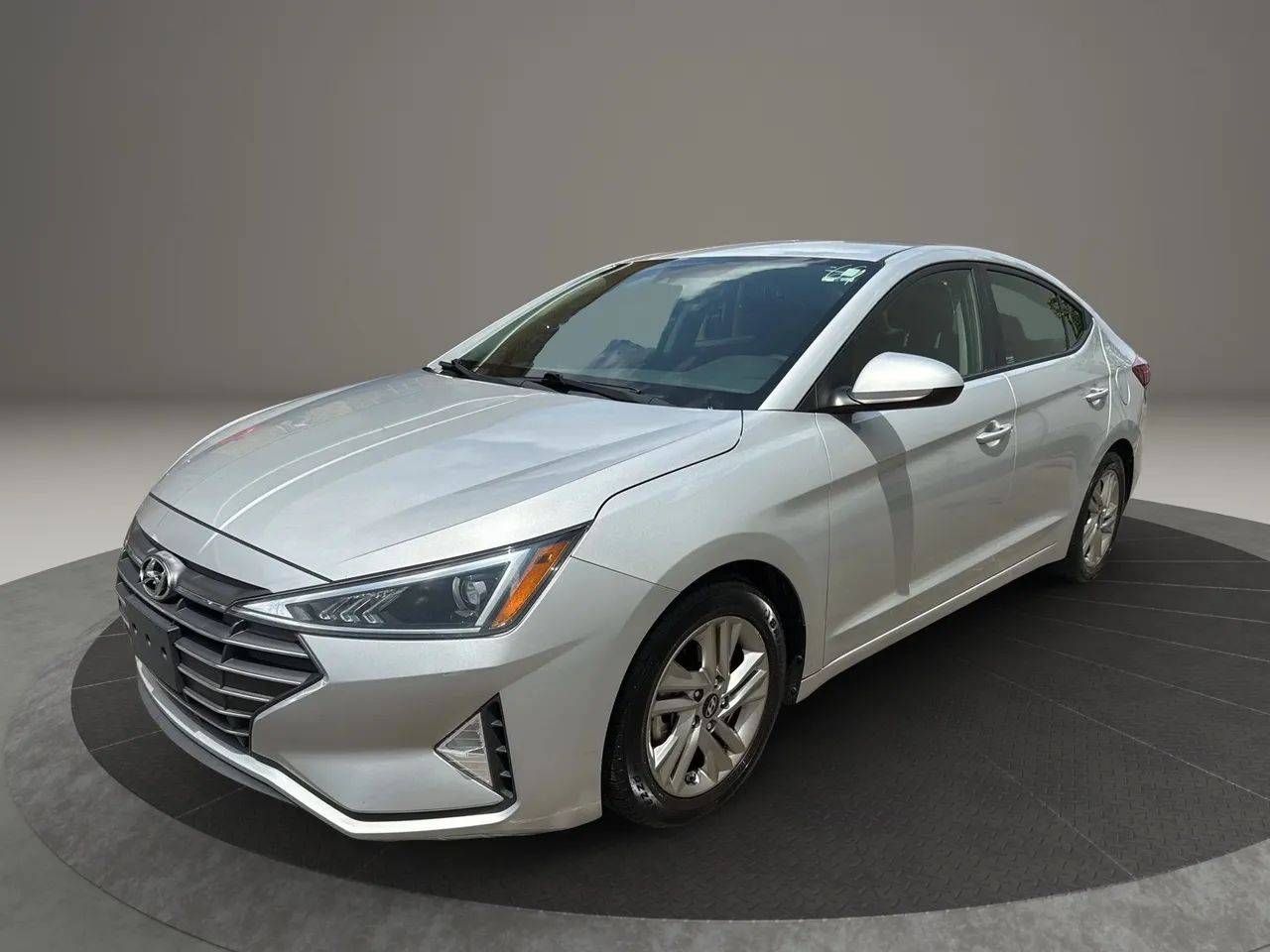 2019 Hyundai Elantra SEL — Sedan — 124,449 mi — Garfield, NJ