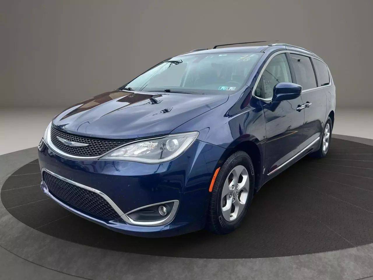 2017 Chrysler Pacifica Touring L Plus — Minivan — 136,649 mi — Garfield, NJ