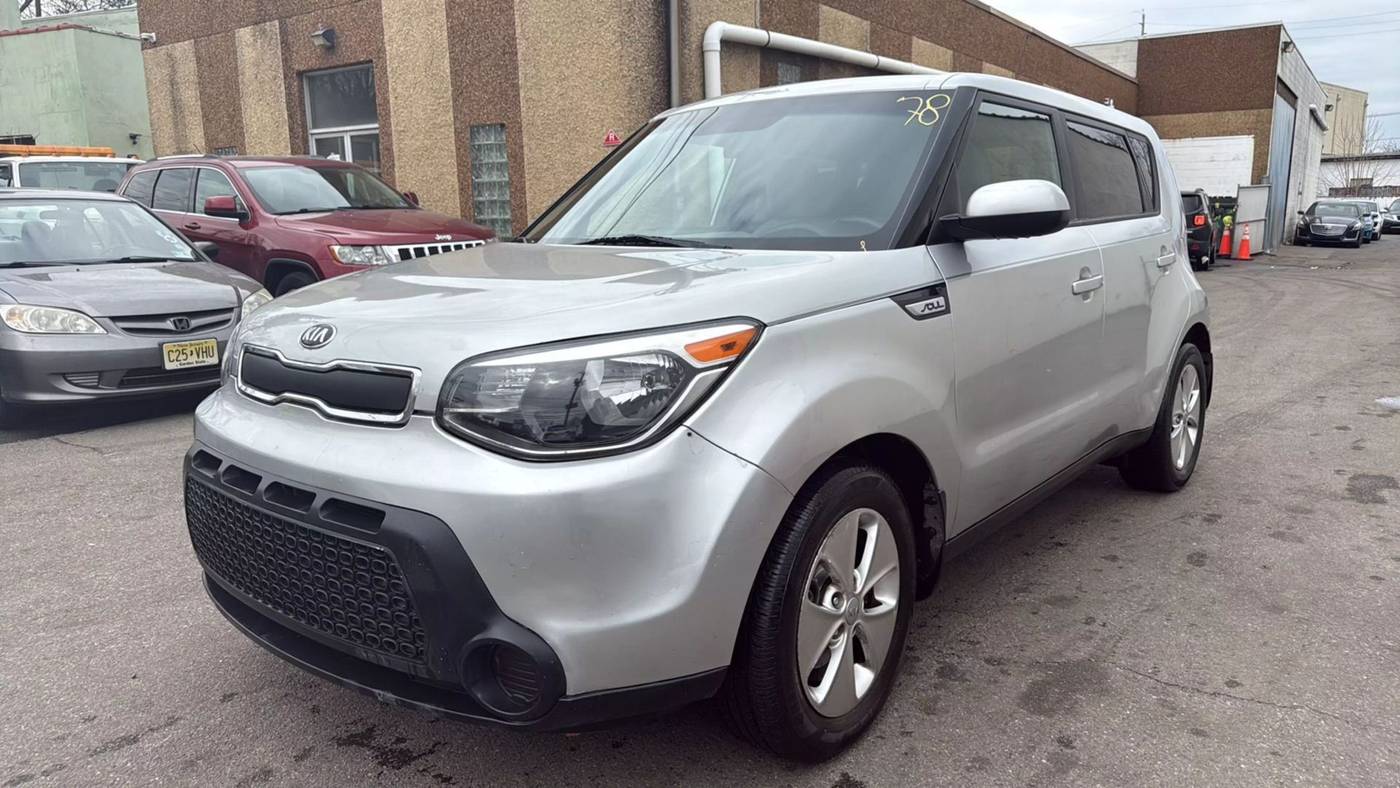 2016 Kia Soul Base — Hatchback — 125,466 mi — Garfield, NJ