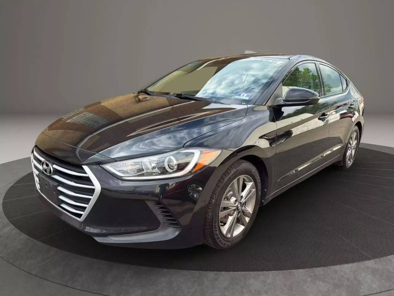 2017 Hyundai Elantra SE — Sedan — 128,971 mi — Garfield, NJ
