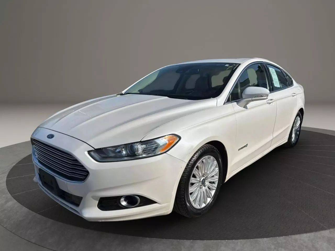 2015 Ford Fusion Hybrid SE — Sedan — 121,012 mi — Garfield, NJ