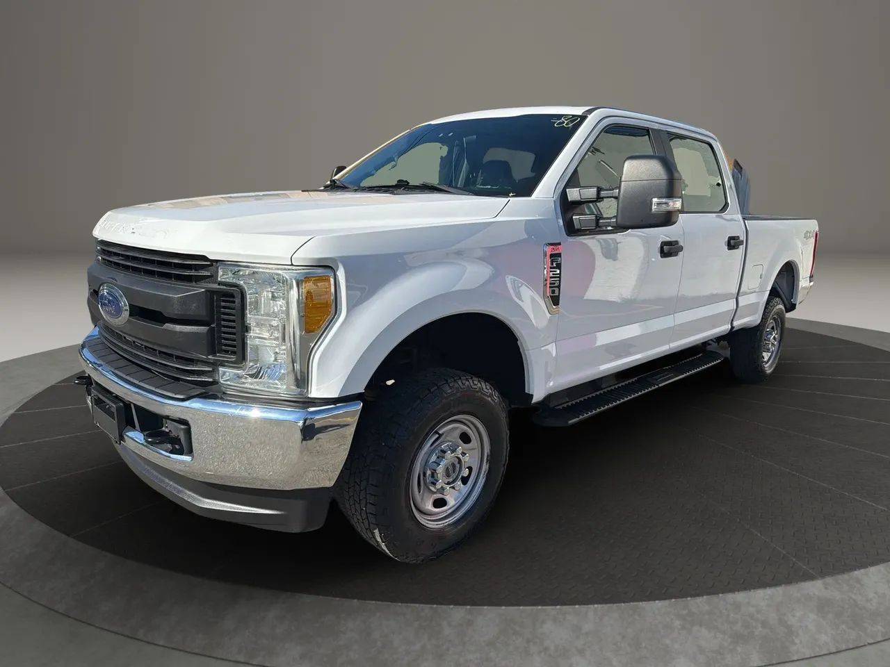 2017 Ford Super Duty F-250 XL — Pickup Truck — 102,603 mi — Garfield, NJ