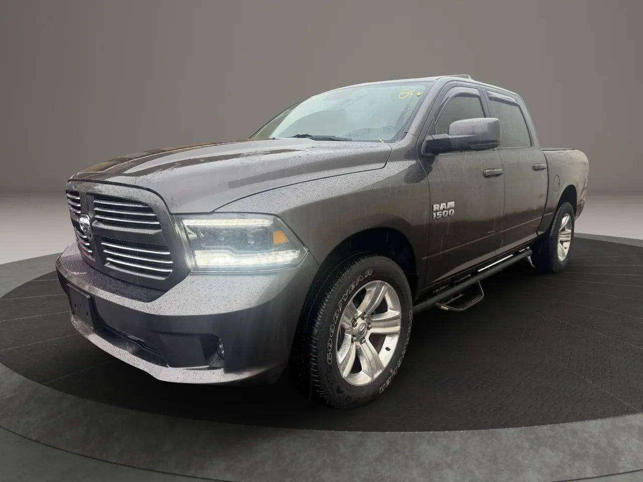 2017 Ram 1500 Sport — Pickup Truck — 108,373 mi — Garfield, NJ