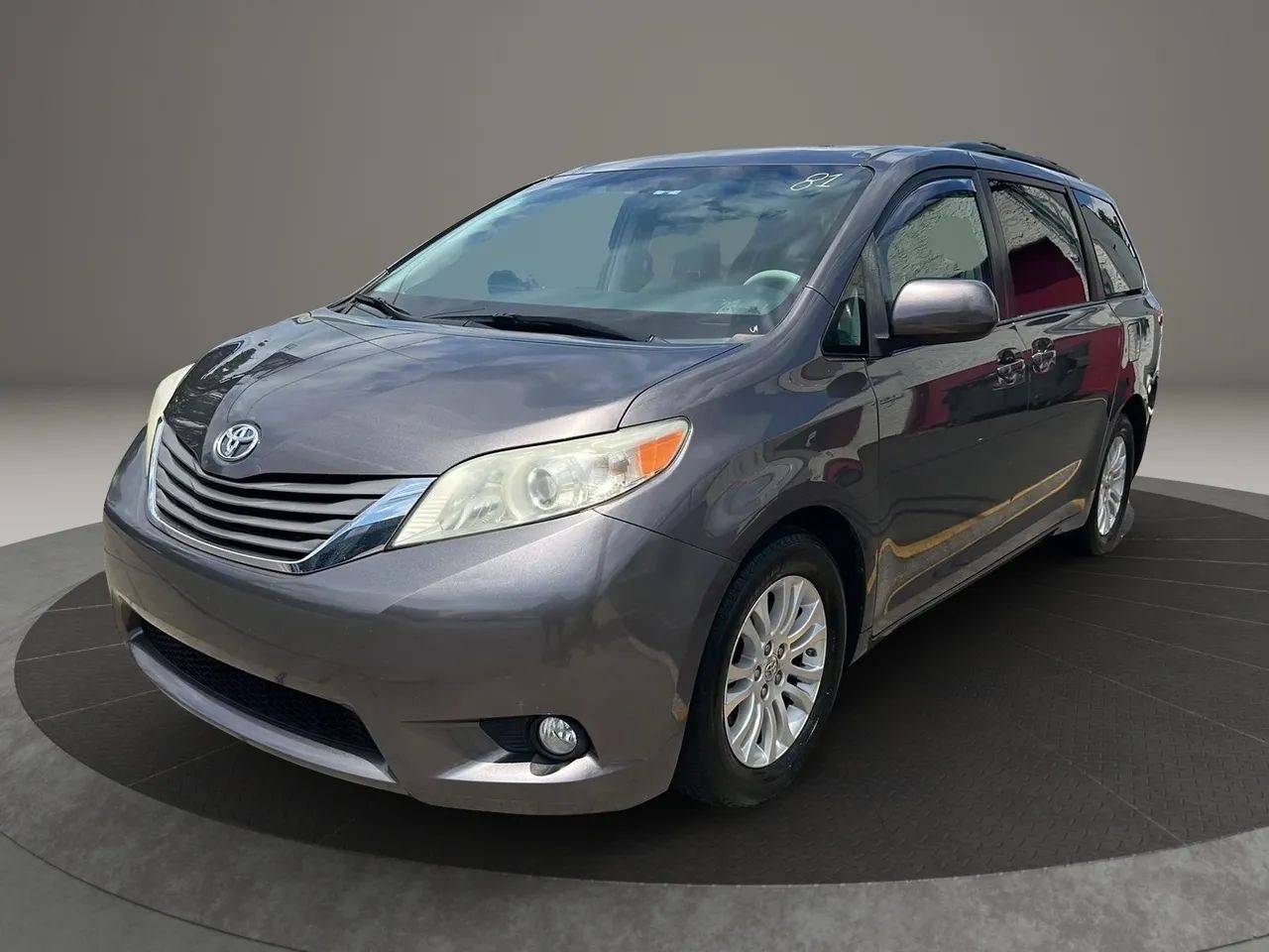 2012 Toyota Sienna XLE — Minivan — 98,536 mi — Garfield, NJ