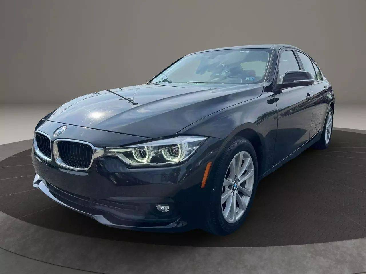 2018 BMW 3 Series 320i — Sedan — 32,005 mi — Garfield, NJ