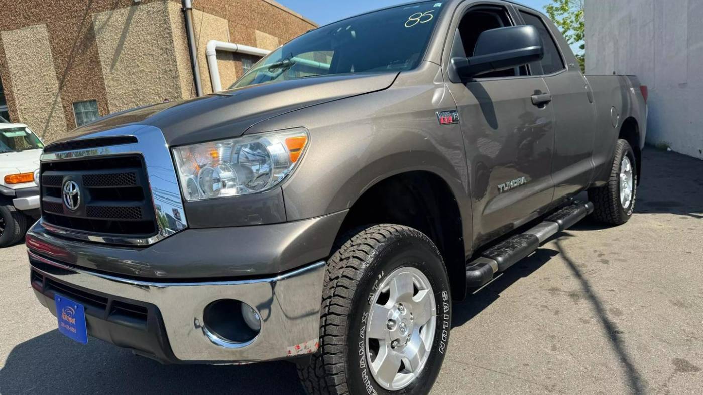 2012 Toyota Tundra Base — Pickup Truck — 83,469 mi — Garfield, NJ