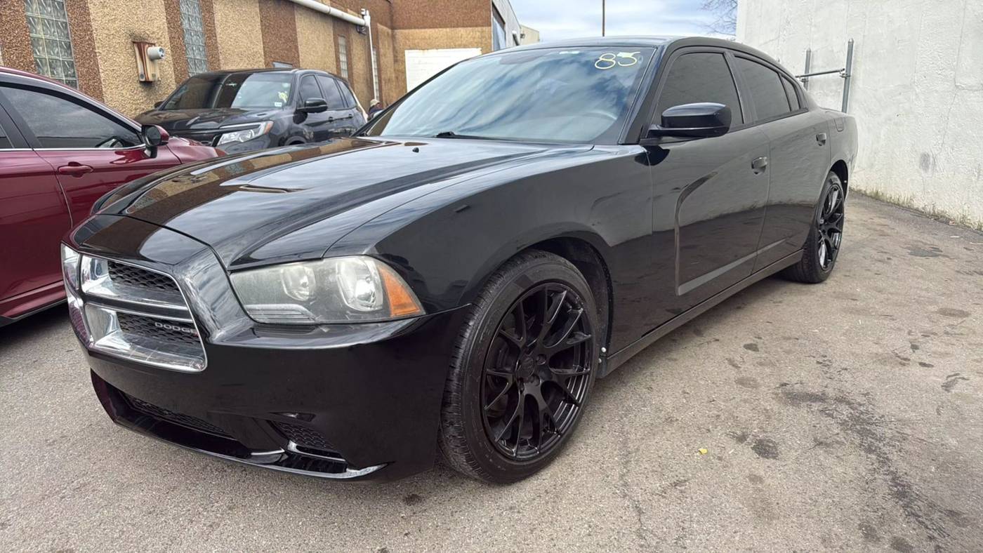 2013 Dodge Charger SE — Sedan — 124,165 mi — Garfield, NJ