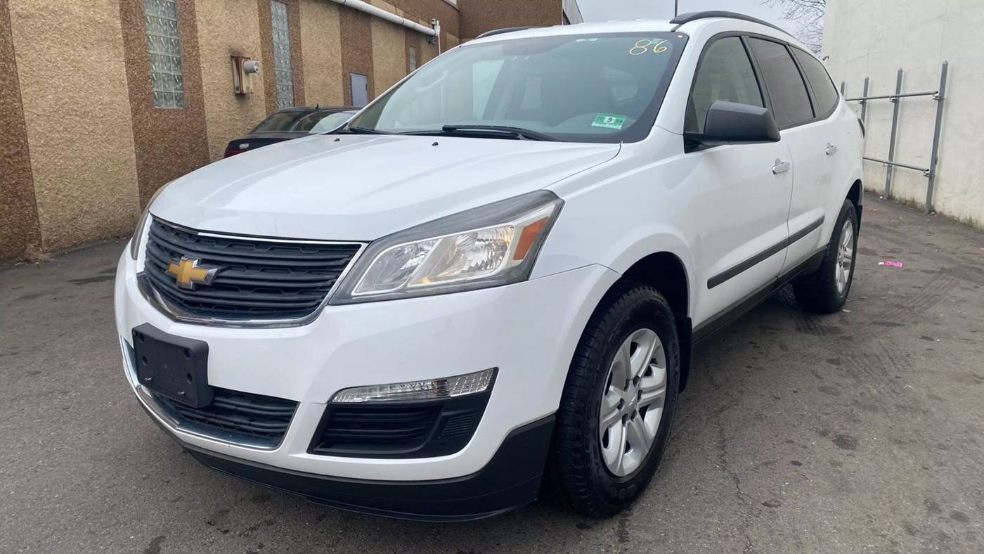 2017 Chevrolet Traverse LS — SUV — 105,603 mi — Garfield, NJ