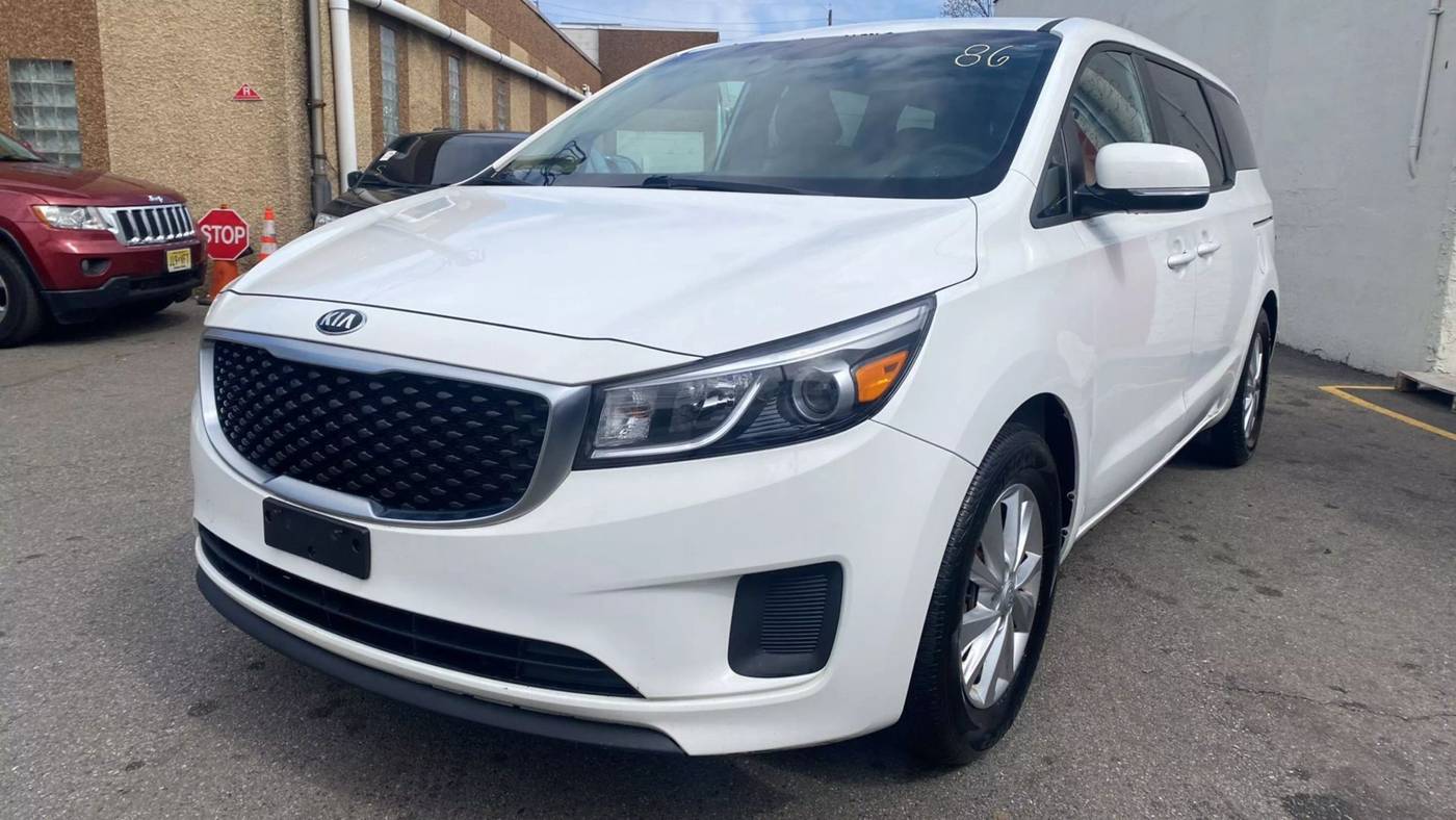 2018 Kia Sedona LX — Minivan — 66,988 mi — Garfield, NJ