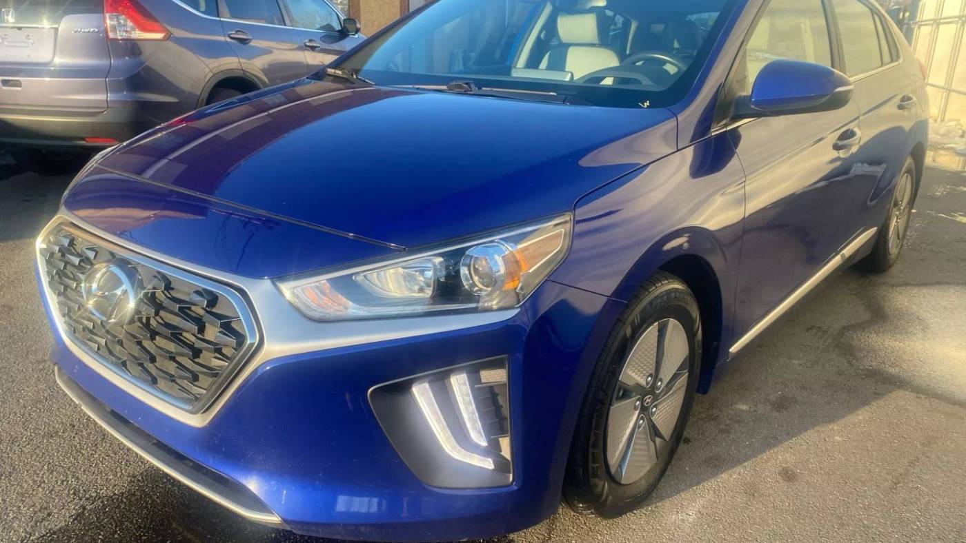 2022 Hyundai Ioniq Hybrid SE — Hatchback — 102,388 mi — Garfield, NJ