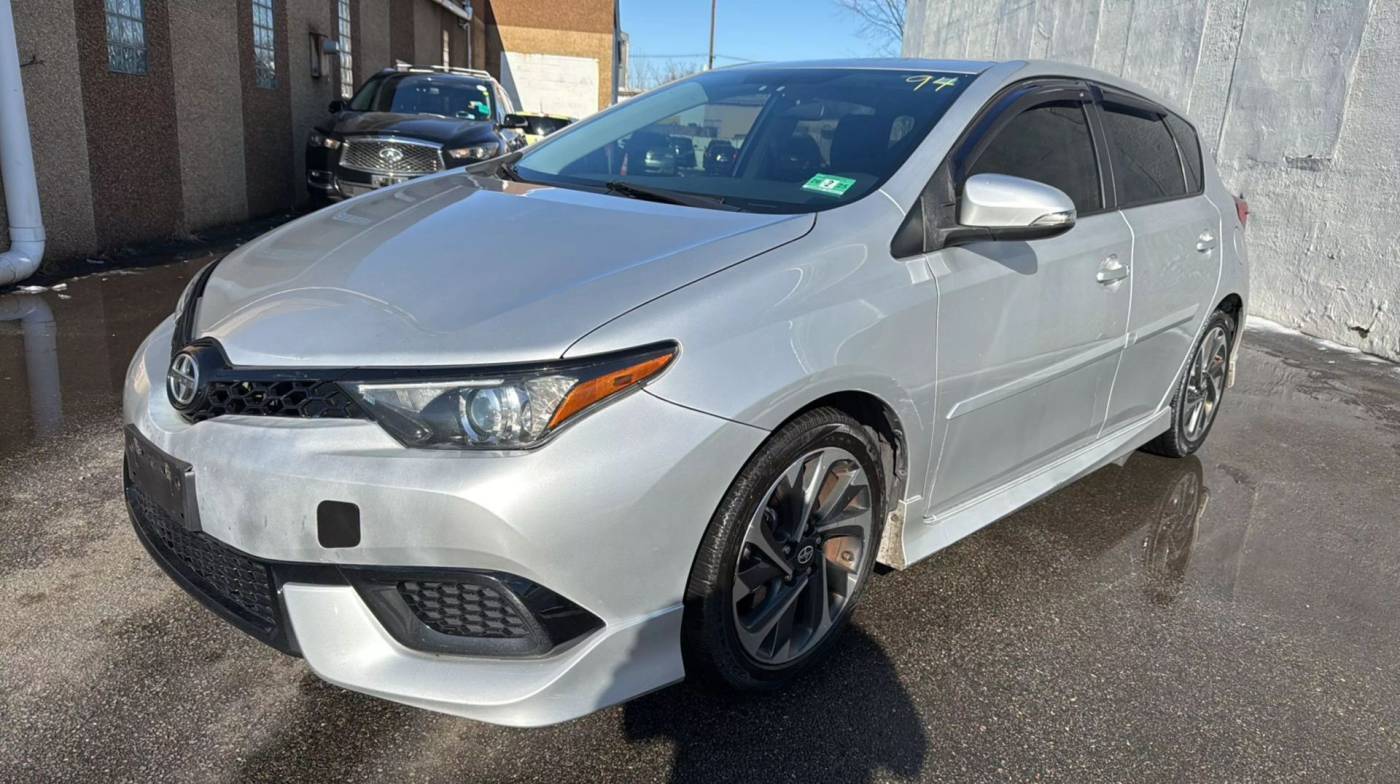 2016 Scion iM Base — Hatchback — 110,112 mi — Garfield, NJ