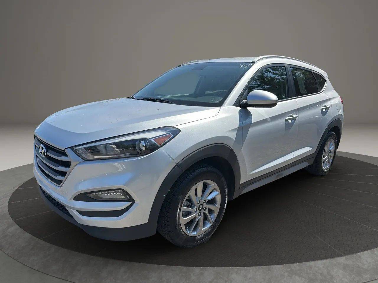 2018 Hyundai Tucson SEL — SUV — 104,152 mi — Garfield, NJ