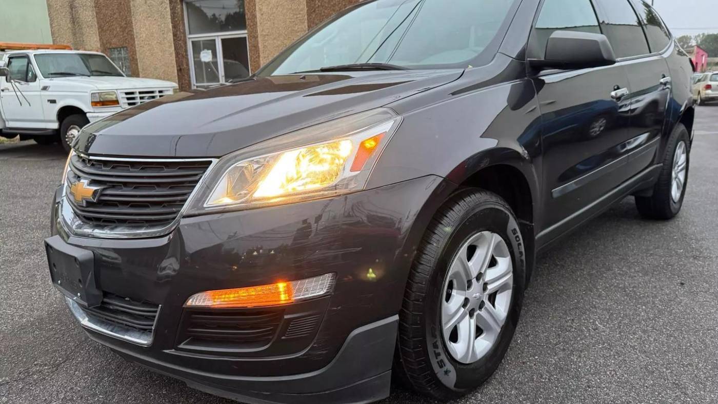 2016 Chevrolet Traverse LS — SUV — 124,634 mi — Garfield, NJ