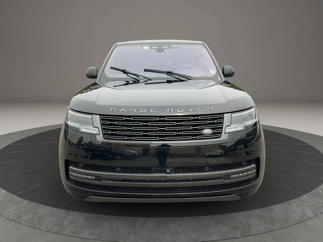 2023 Land Rover Range Rover Autobiography — SUV — 31,450 mi — Garfield, NJ