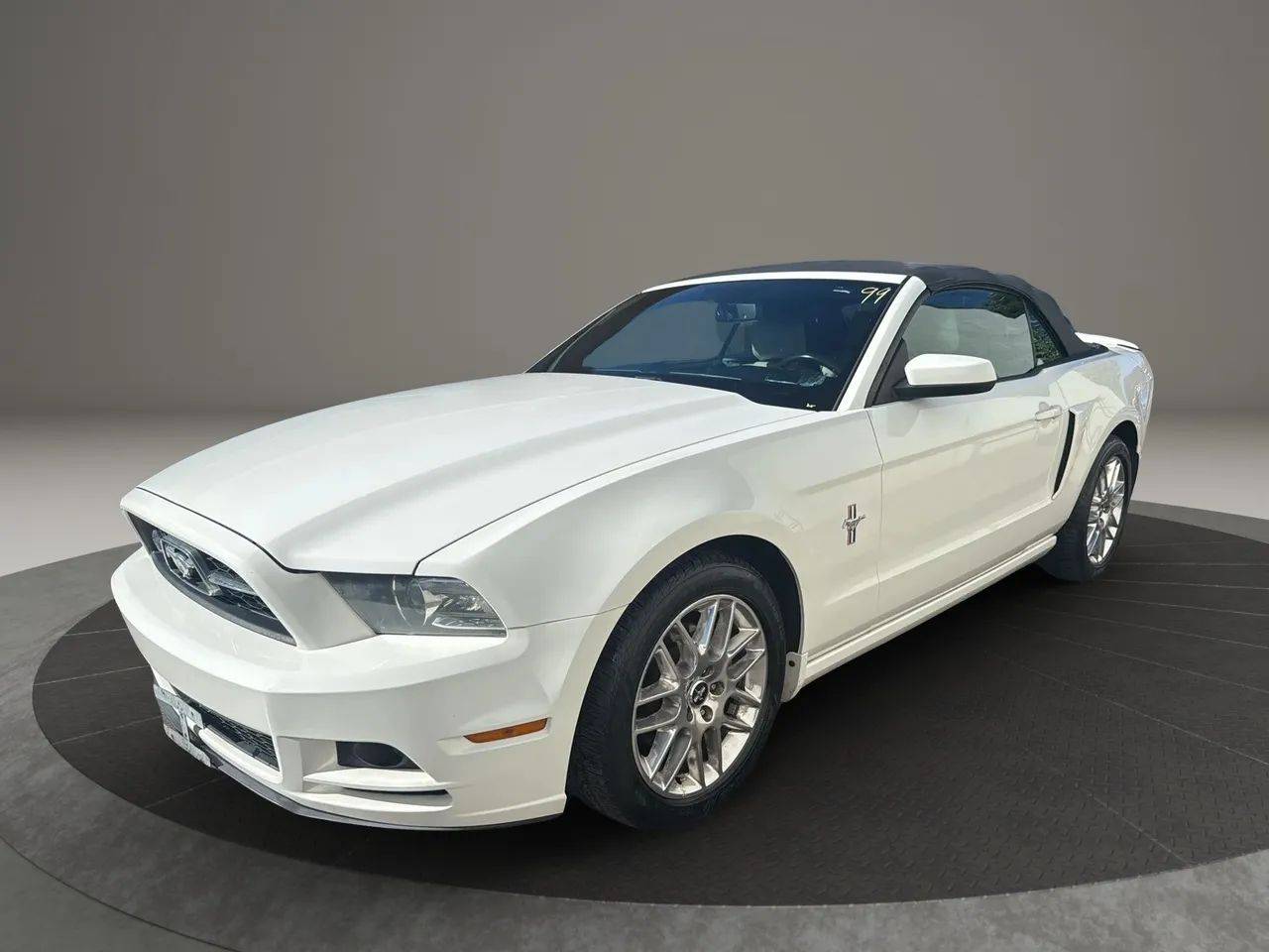 2013 Ford Mustang V6 Premium — Convertible — 52,985 mi — Garfield, NJ