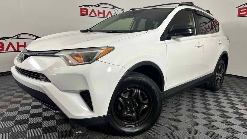 2017 Toyota RAV4 LE — SUV — 102,118 mi — Chicago, IL