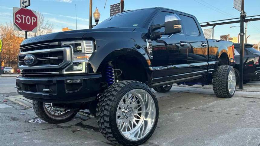 2022 Ford Super Duty F-250 Platinum — Pickup Truck — 30,872 mi — Chicago, IL