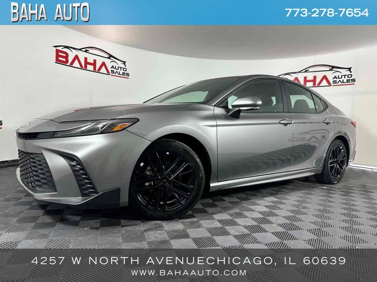 2025 Toyota Camry SE — Sedan — 26 mi — Chicago, IL
