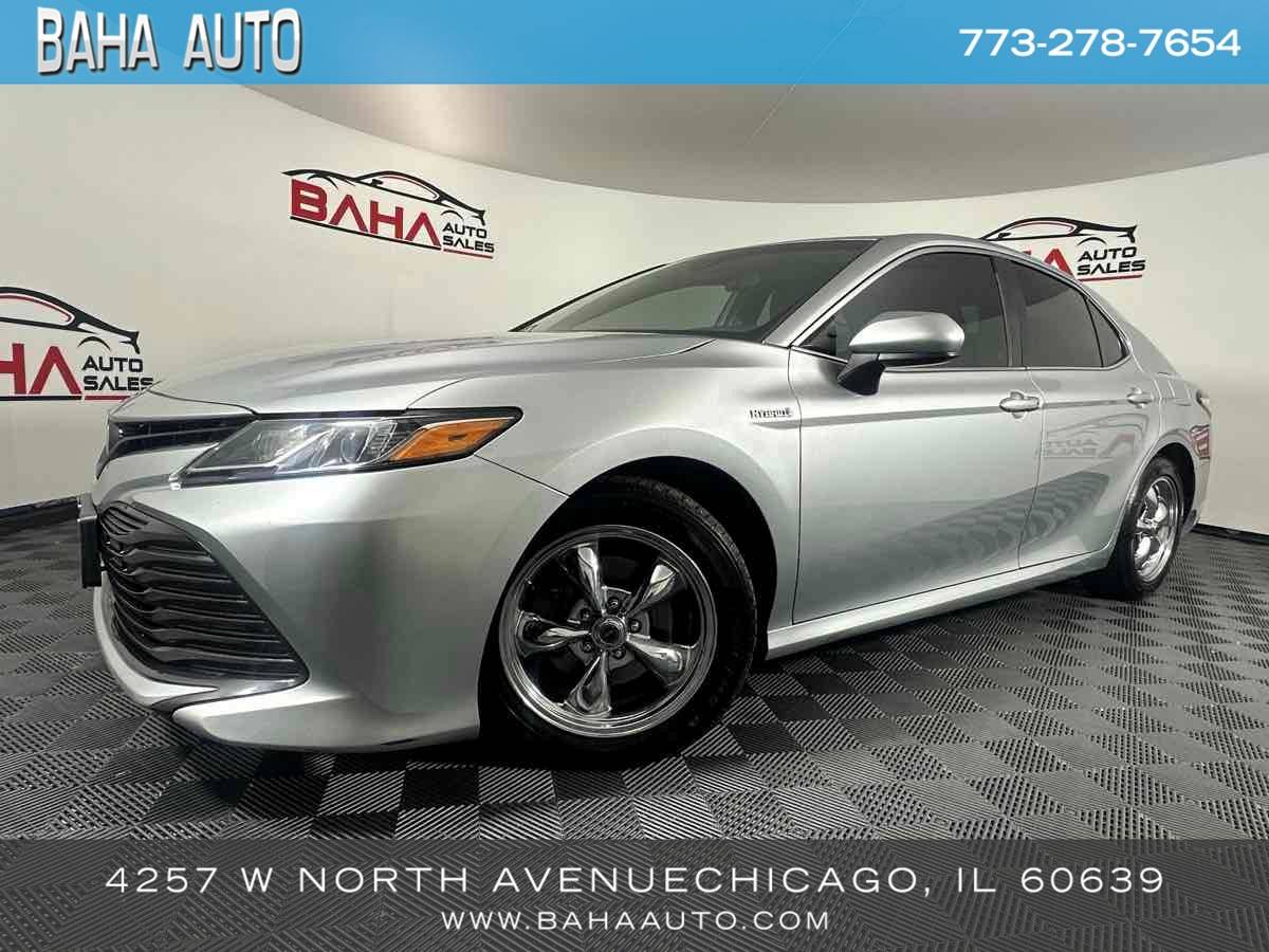 2018 Toyota Camry Hybrid LE — Sedan — 163,556 mi — Chicago, IL