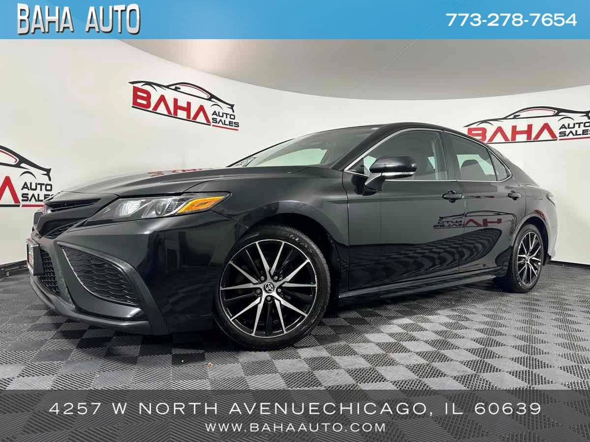2022 Toyota Camry SE — Sedan — 81,155 mi — Chicago, IL