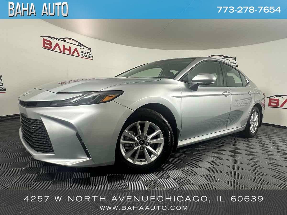 2025 Toyota Camry LE — Sedan — 5 mi — Chicago, IL