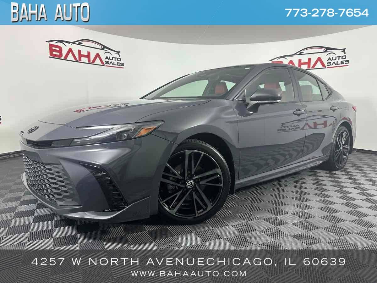 2025 Toyota Camry Hybrid XSE — Sedan — 13,426 mi — Chicago, IL