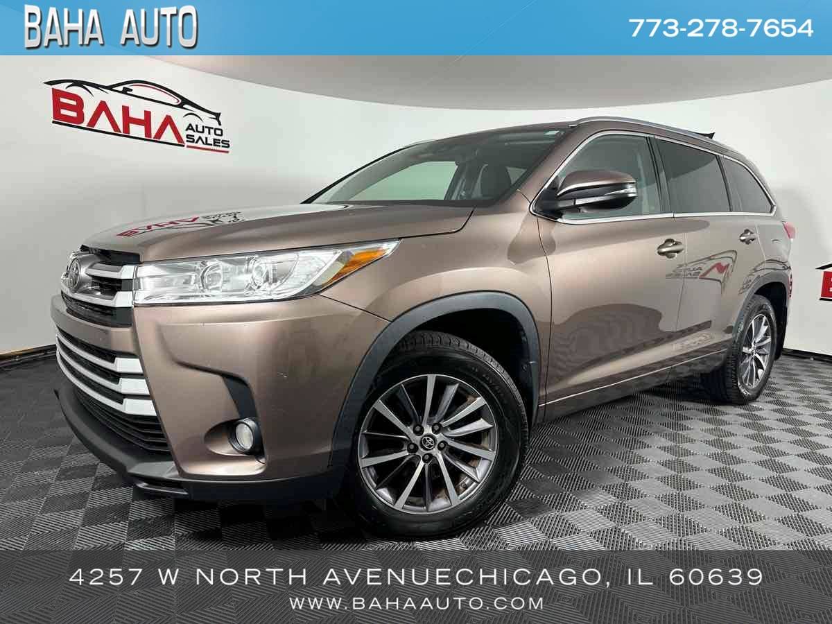 2017 Toyota Highlander XLE — SUV — 137,475 mi — Chicago, IL