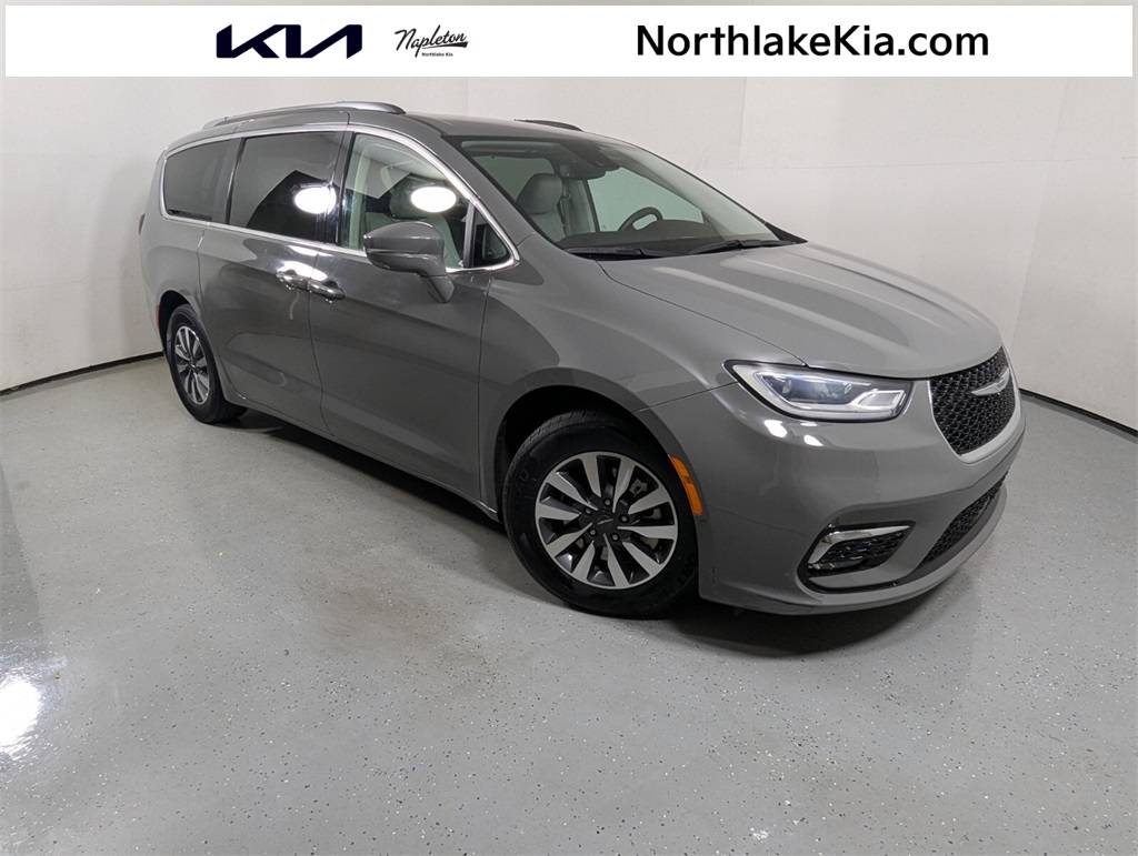 2021 Chrysler Pacifica Hybrid Touring L — Minivan — 66,854 mi — Palm Beach Gardens, FL