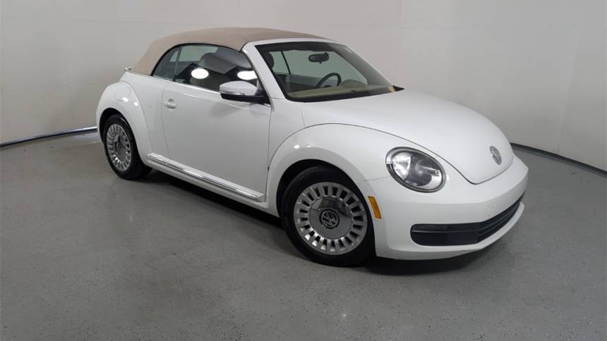2015 Volkswagen Beetle 1.8T Classic — Convertible — 30,262 mi — Palm Beach Gardens, FL
