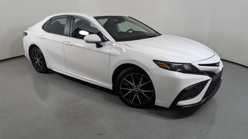 2023 Toyota Camry SE — Sedan — 53,145 mi — Palm Beach Gardens, FL