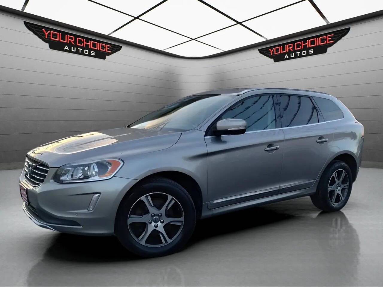 2015 Volvo XC60 T6 — SUV — 120,966 mi — Crestwood, IL