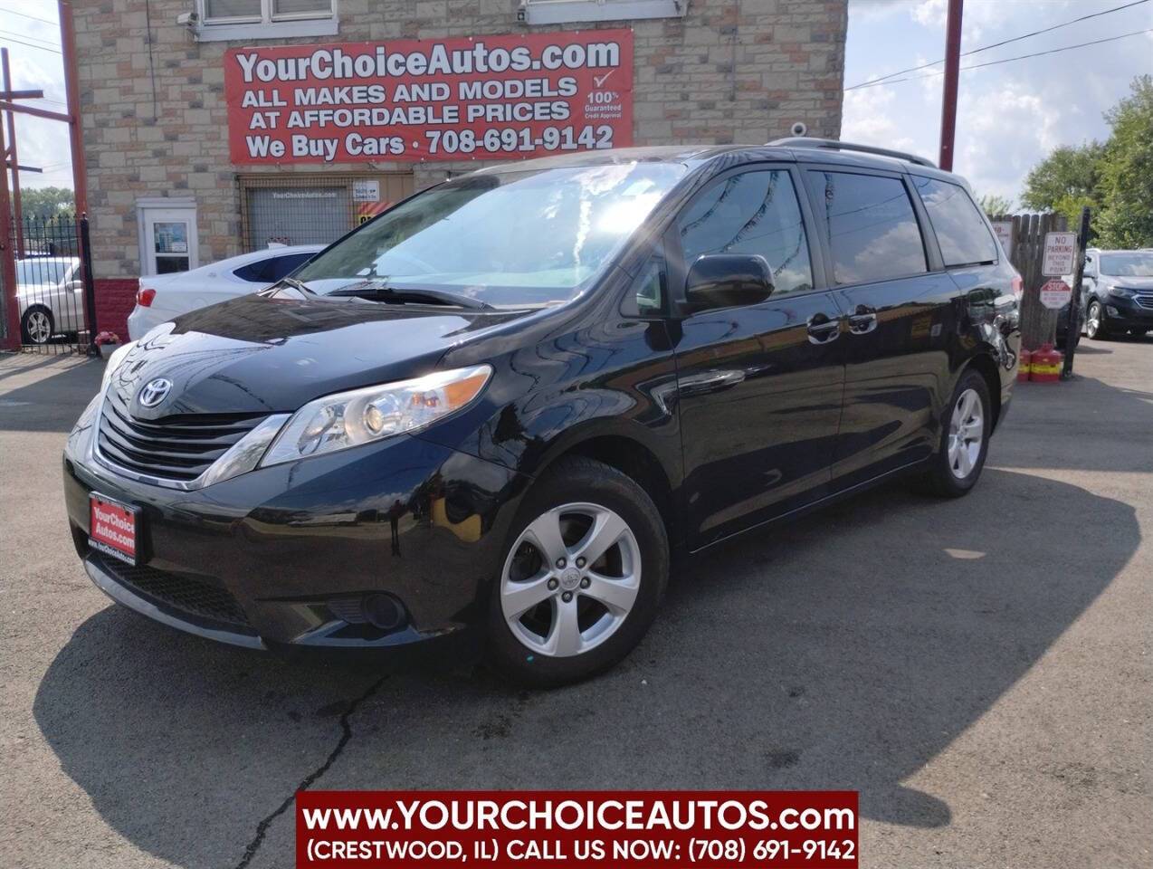 2014 Toyota Sienna LE — Minivan — 94,229 mi — Crestwood, IL