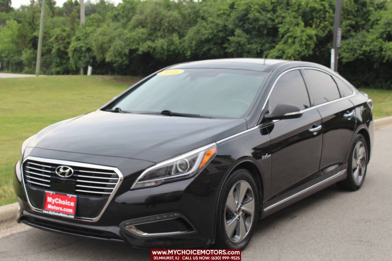 2016 Hyundai Sonata Hybrid Limited — Sedan — 128,481 mi — Elmhurst, IL