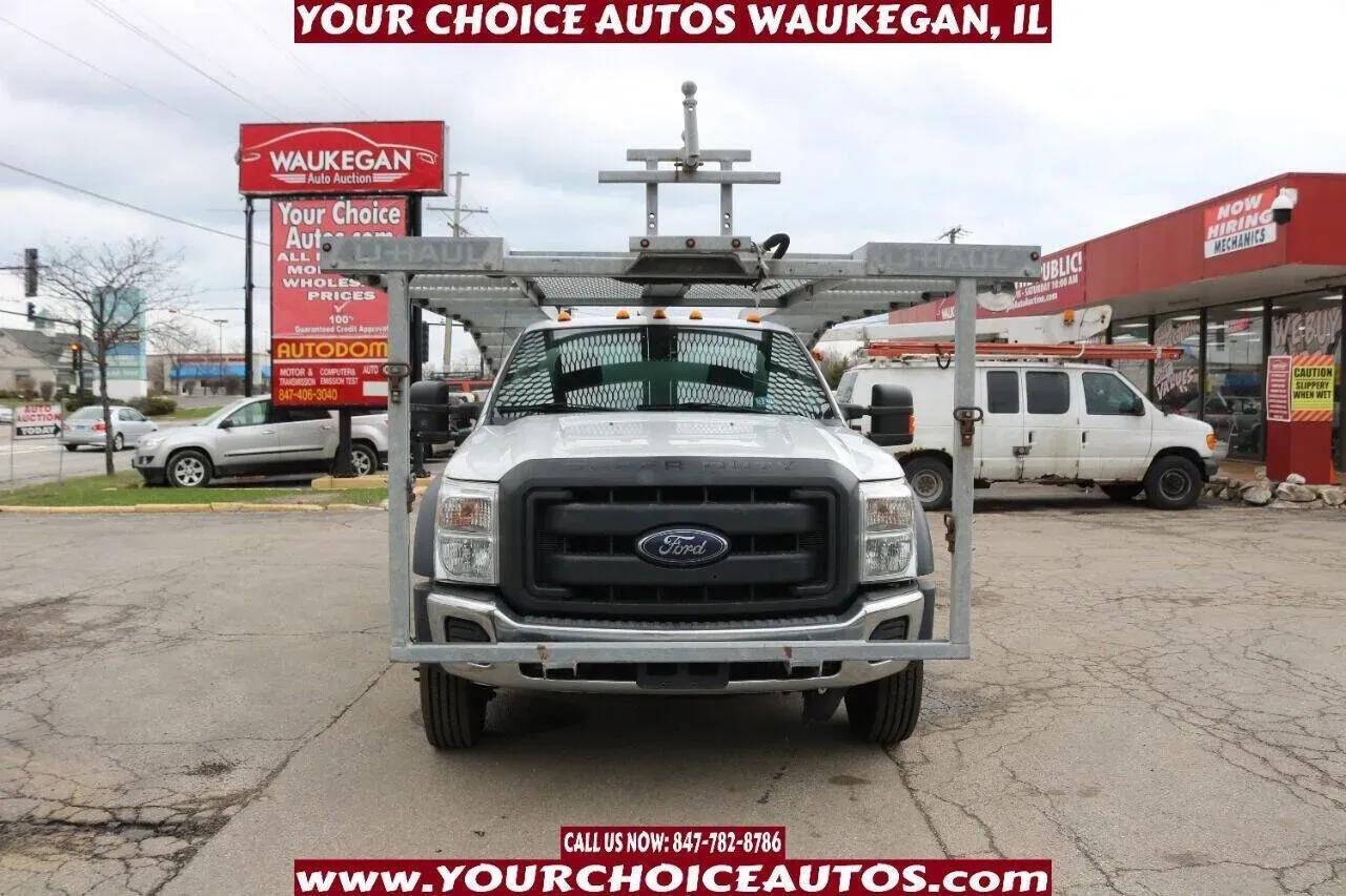 2014 Ford Super Duty F-550 Chassis Cab XL — Chassis Cab Truck — 198,461 mi — Waukegan, IL