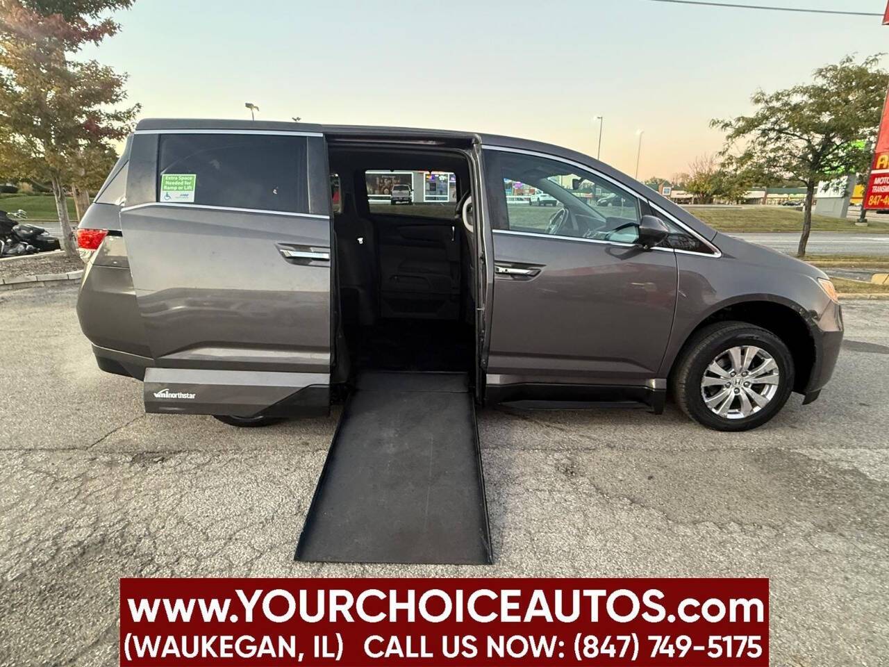 2014 Honda Odyssey EX-L — Minivan — 104,843 mi — Waukegan, IL