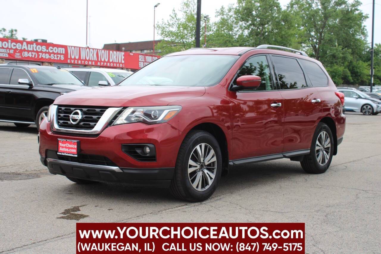 2017 Nissan Pathfinder SV — SUV — 137,826 mi — Waukegan, IL