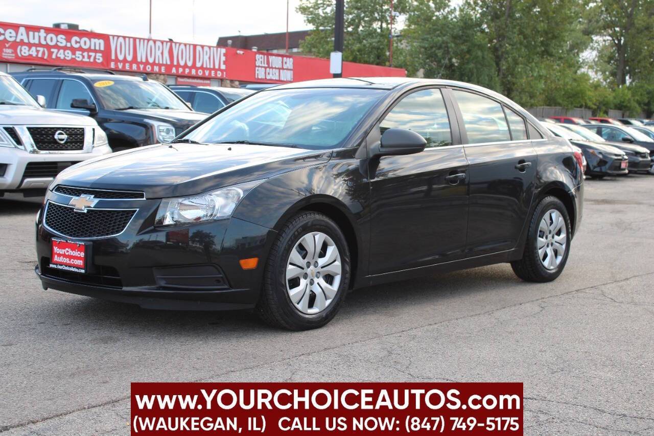 2012 Chevrolet Cruze LS — Sedan — 127,831 mi — Waukegan, IL