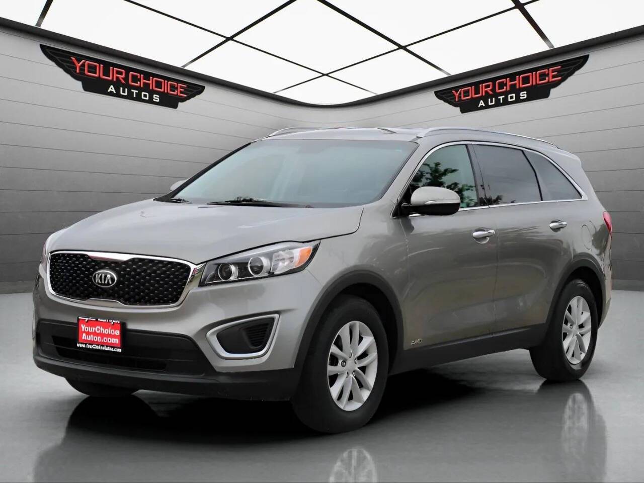 2017 Kia Sorento LX V6 — SUV — 129,257 mi — Waukegan, IL