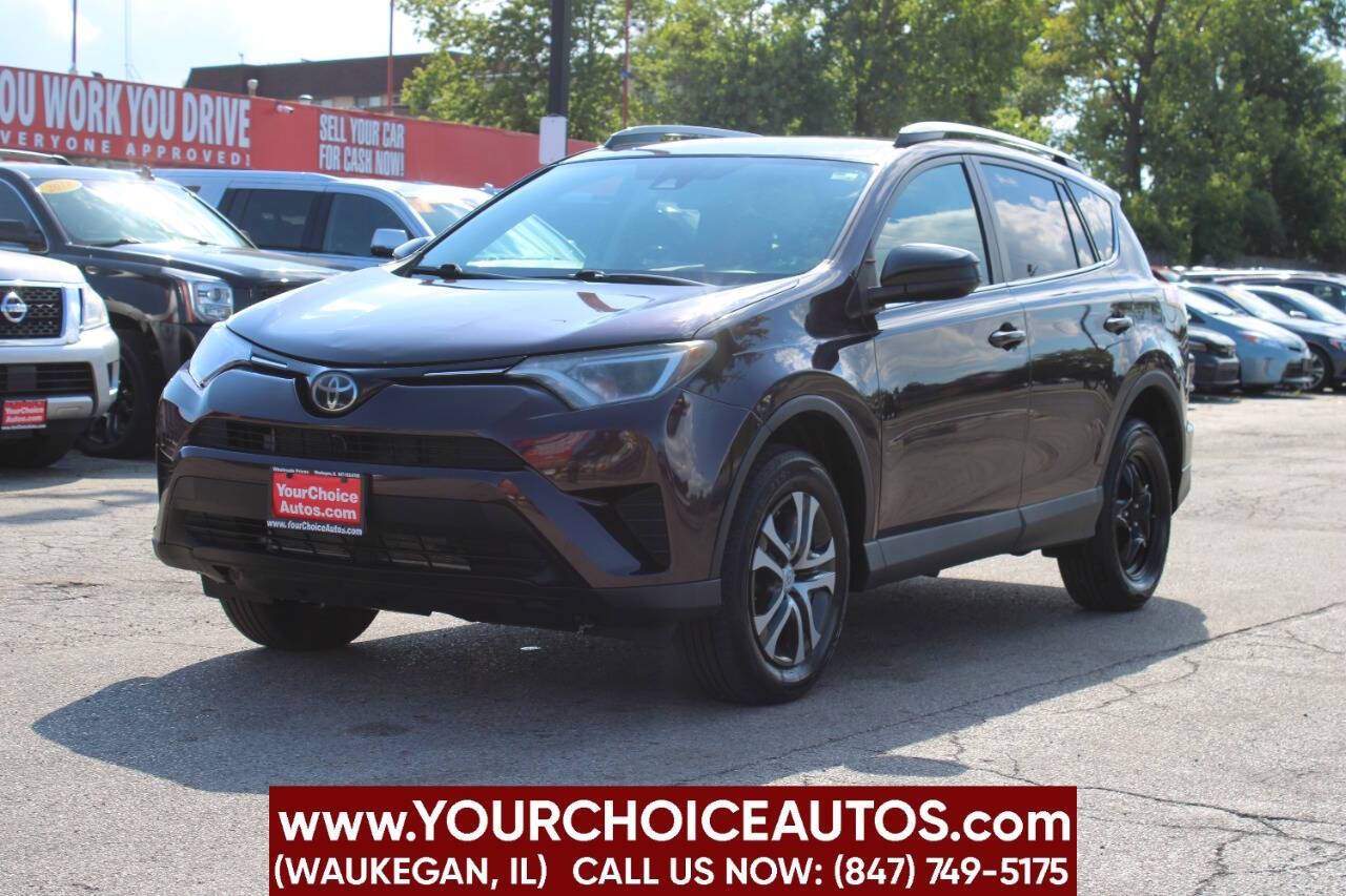 2017 Toyota RAV4 LE — SUV — 131,890 mi — Waukegan, IL