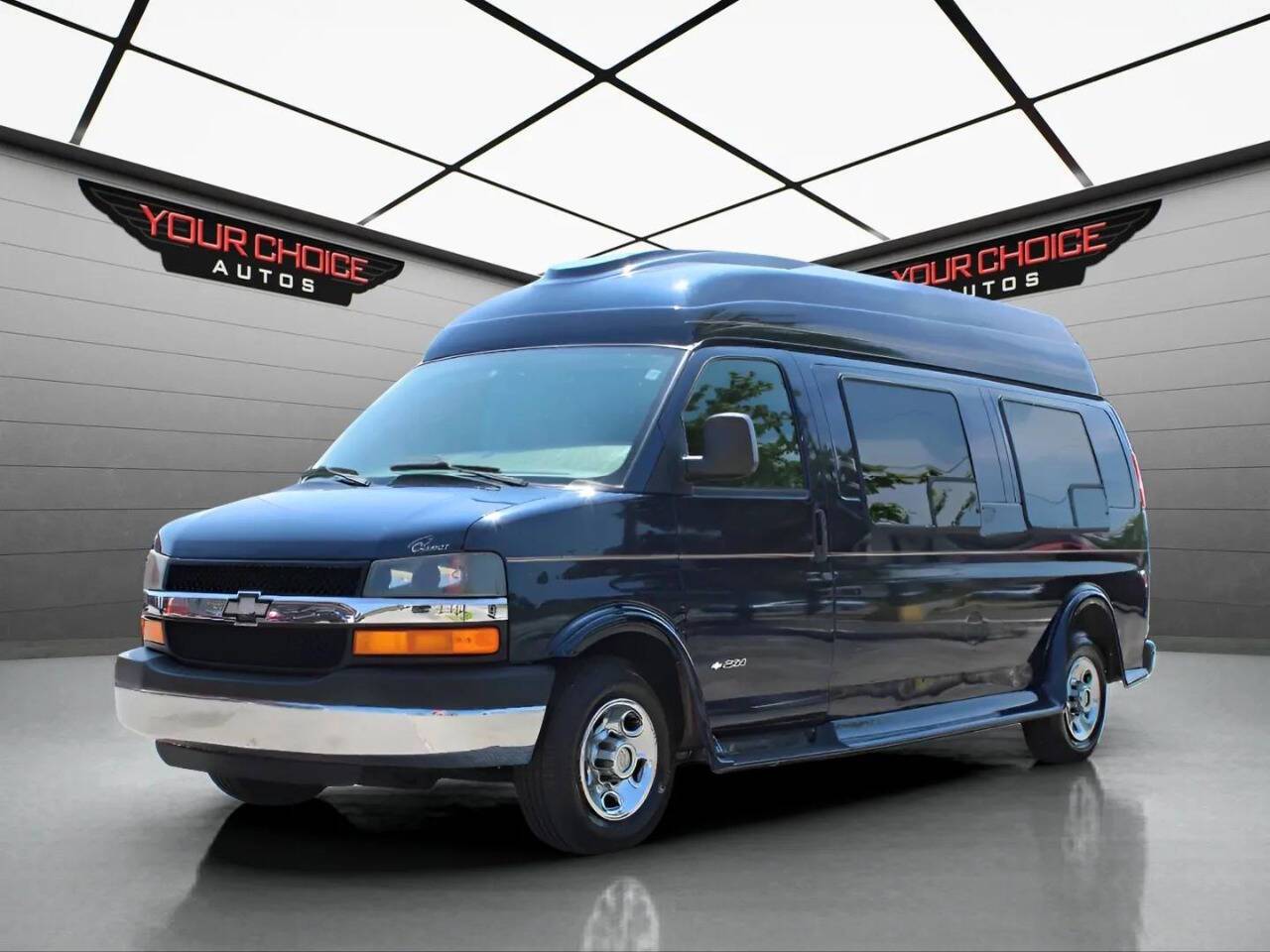 2005 Chevrolet Express Cargo Van Base — Cargo Van — 142,000 mi — Waukegan, IL