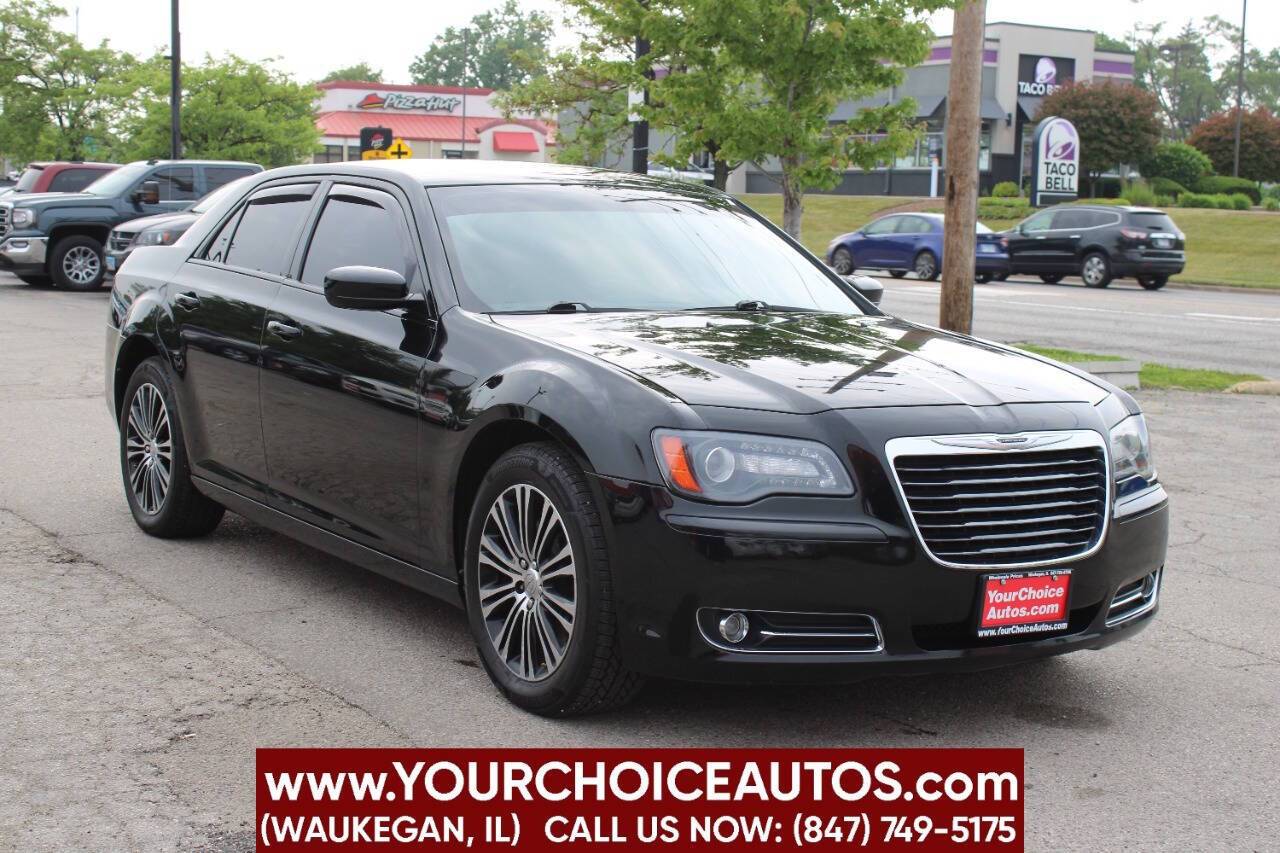 2013 Chrysler 300 S — Sedan — 145,419 mi — Waukegan, IL