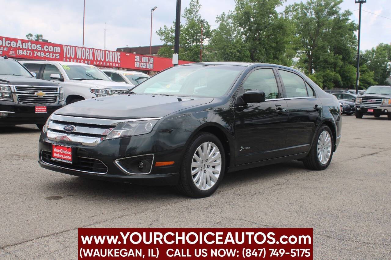2010 Ford Fusion Hybrid — Sedan — 82,370 mi — Waukegan, IL