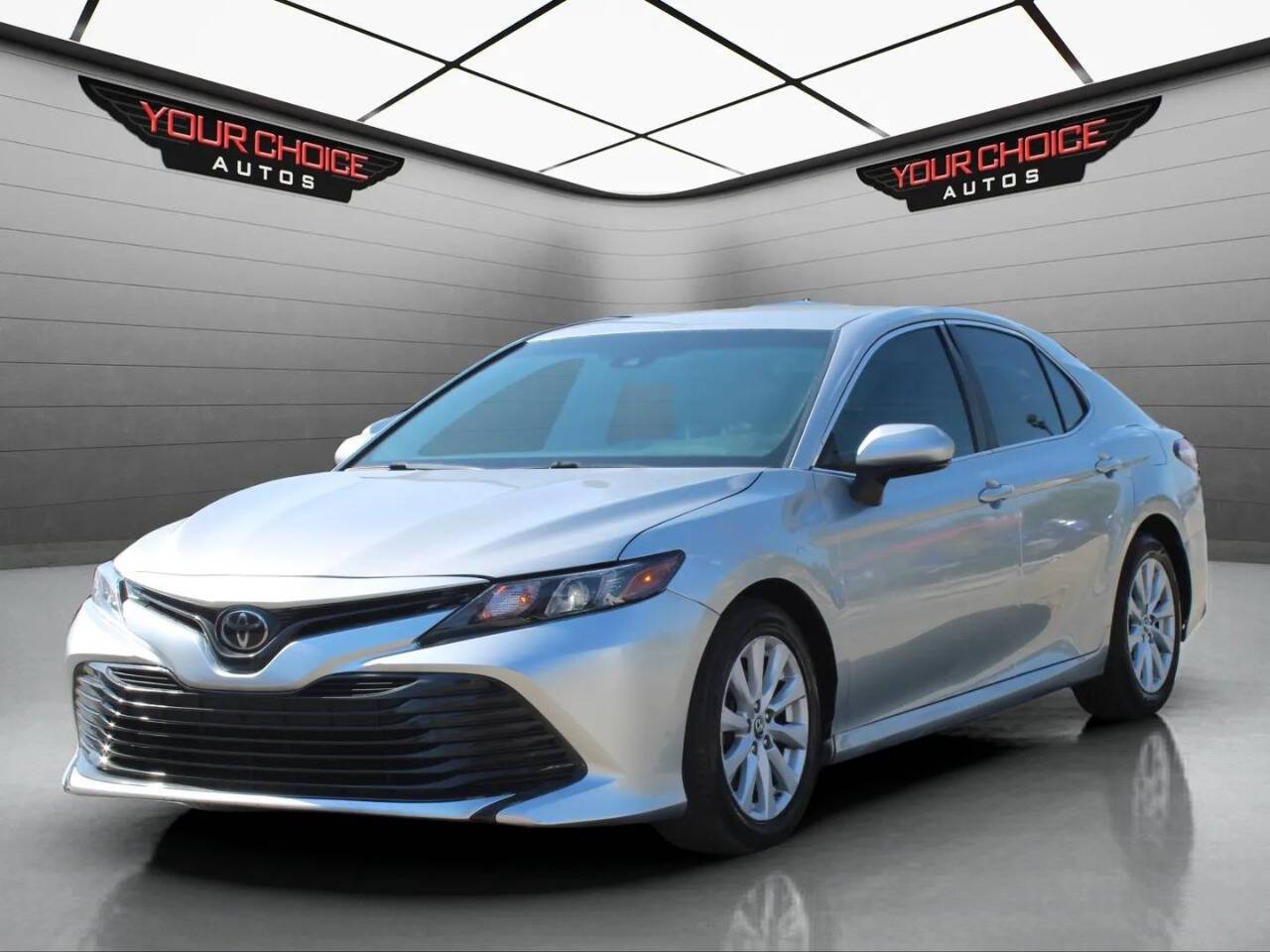 2018 Toyota Camry L — Sedan — 98,351 mi — Waukegan, IL